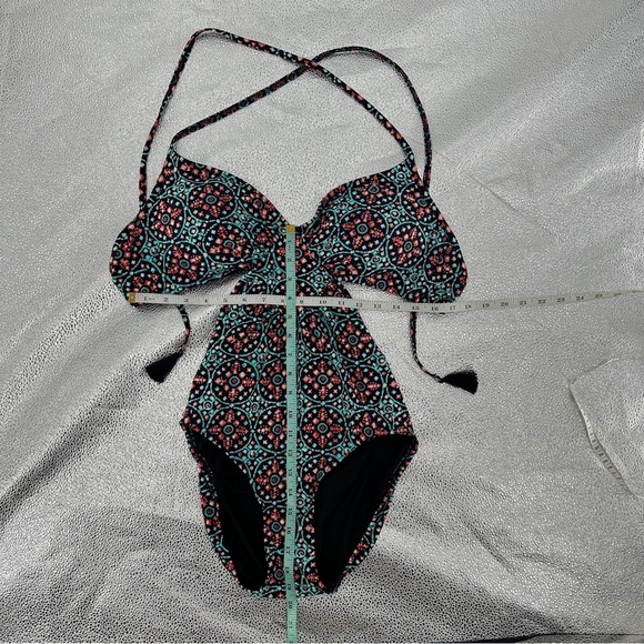 Michael Kors Nui Cut Out Maillot One-Piece Swimsuit Size 14 - Picture 7 of 7